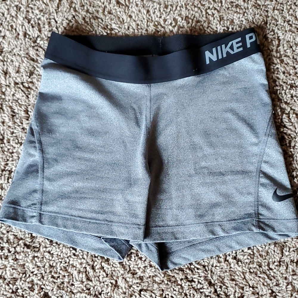 Nike short tights